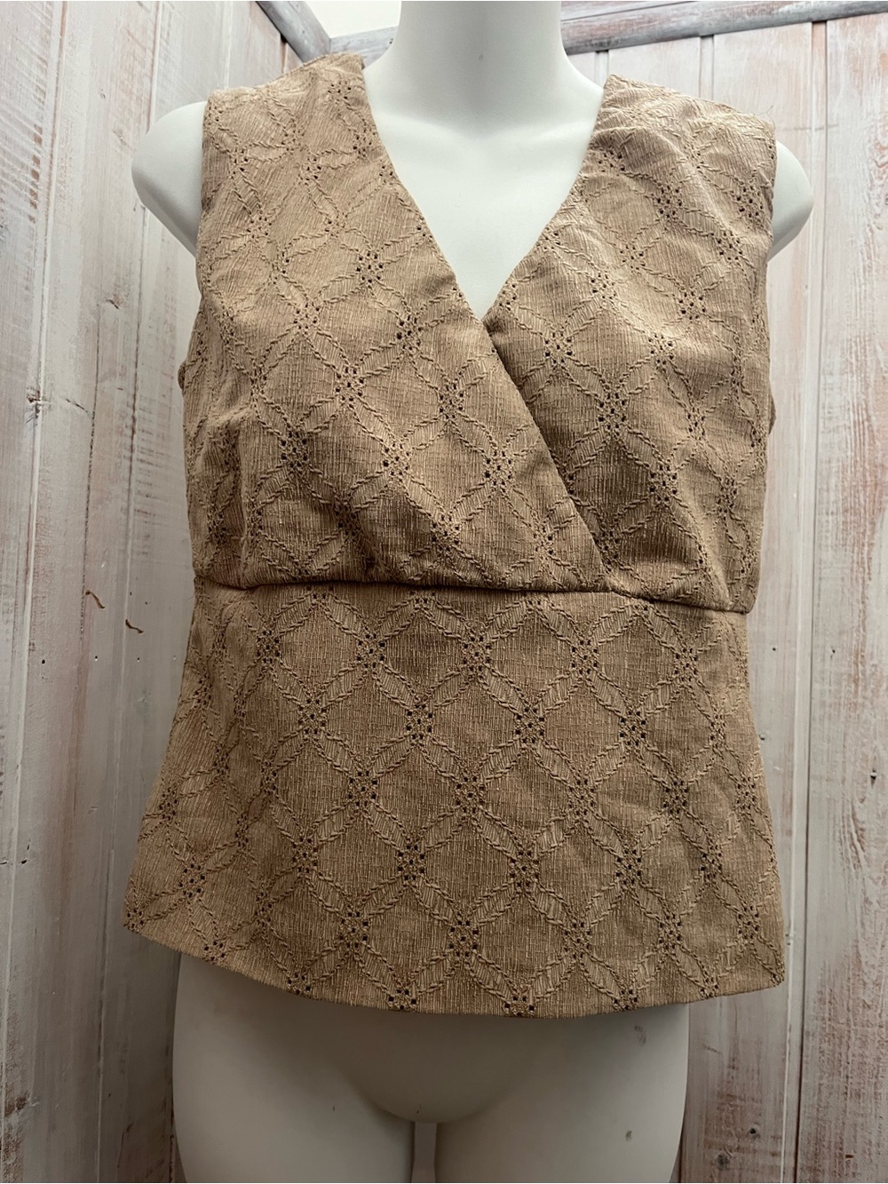 Suzy Shier Tan Sleeveless V-Neck Textured Blouse